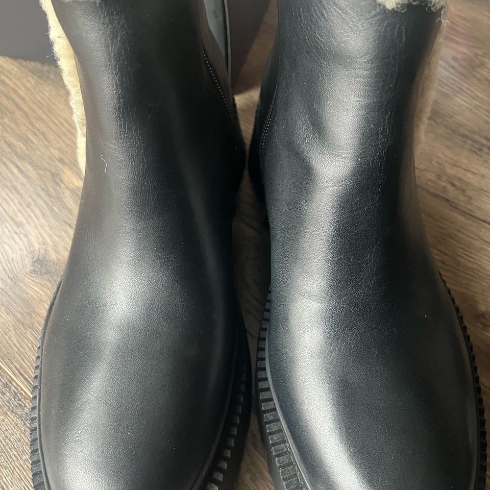 Coach Jane Bootie Womens Size 8 Black Leather Bootie, Sherpa Trim Side Zip NEW - Picture 15 of 16